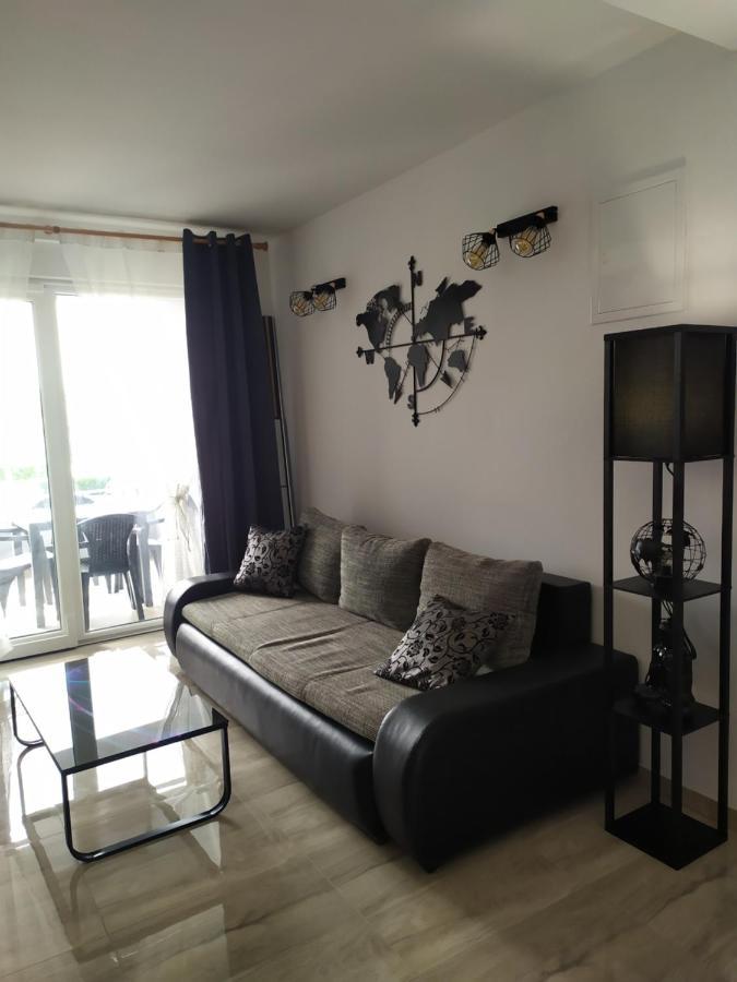 Apartmani Mira Nin Exterior foto
