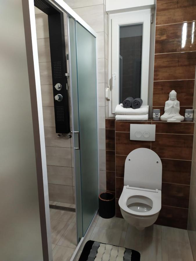 Apartmani Mira Nin Exterior foto